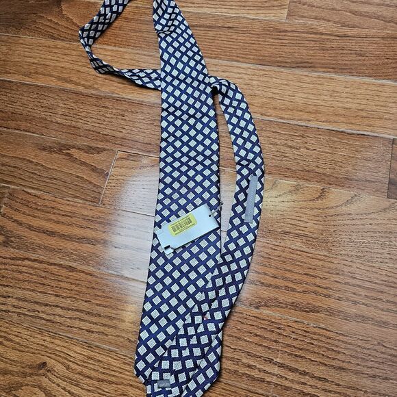 $120 DANIEL CREMIEUX SIGNATURE COLLECTION TIE LIMITED EDITION 100% SILK Handmade - Picture 3 of 7